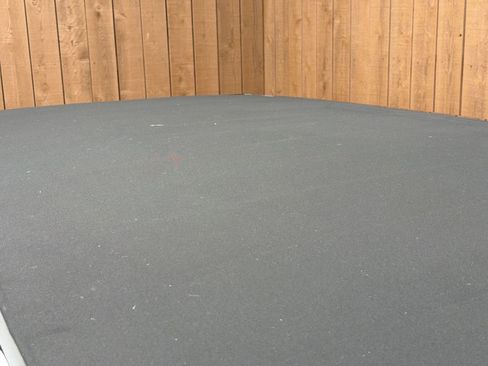 Used 2025 Jeep Wrangler Unlimited Sahara w/ Safety Group image 17