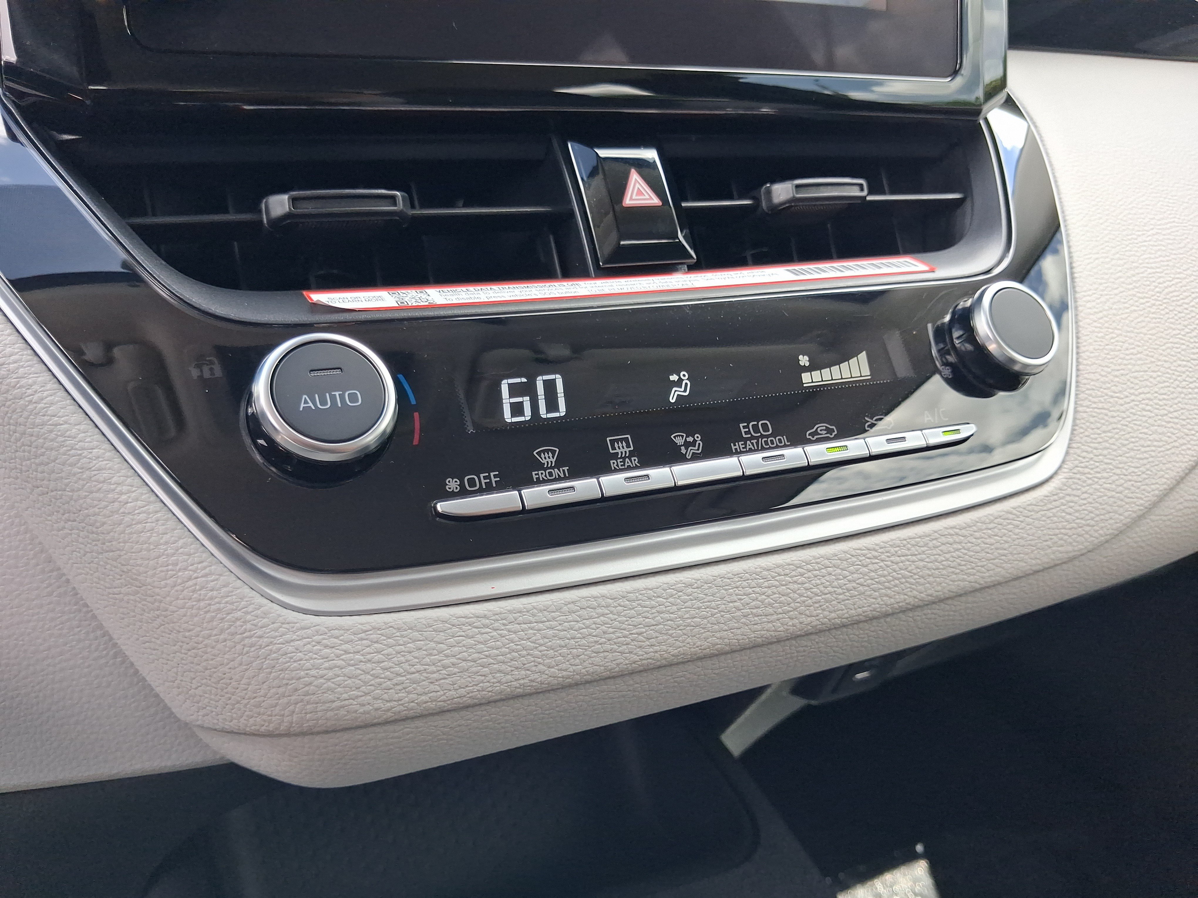 Used 2025 Toyota Corolla LE FWD image 16
