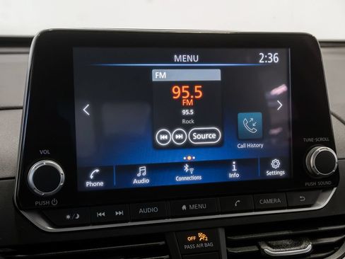 Used 2025 Nissan Altima 2.5 SR AWD/4WD image 16