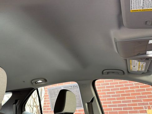 Used 2023 Chevrolet Equinox LS image 17