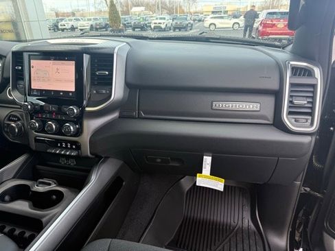 New 2026 RAM 1500 4x4 Crew Cab image 24