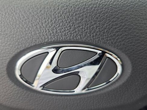 Used 2023 Hyundai Kona SEL w/ Cargo Package AWD/4WD image 29