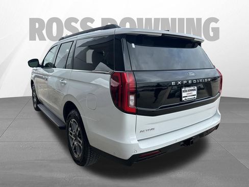 Used 2025 Ford Expedition Active AWD/4WD image 6