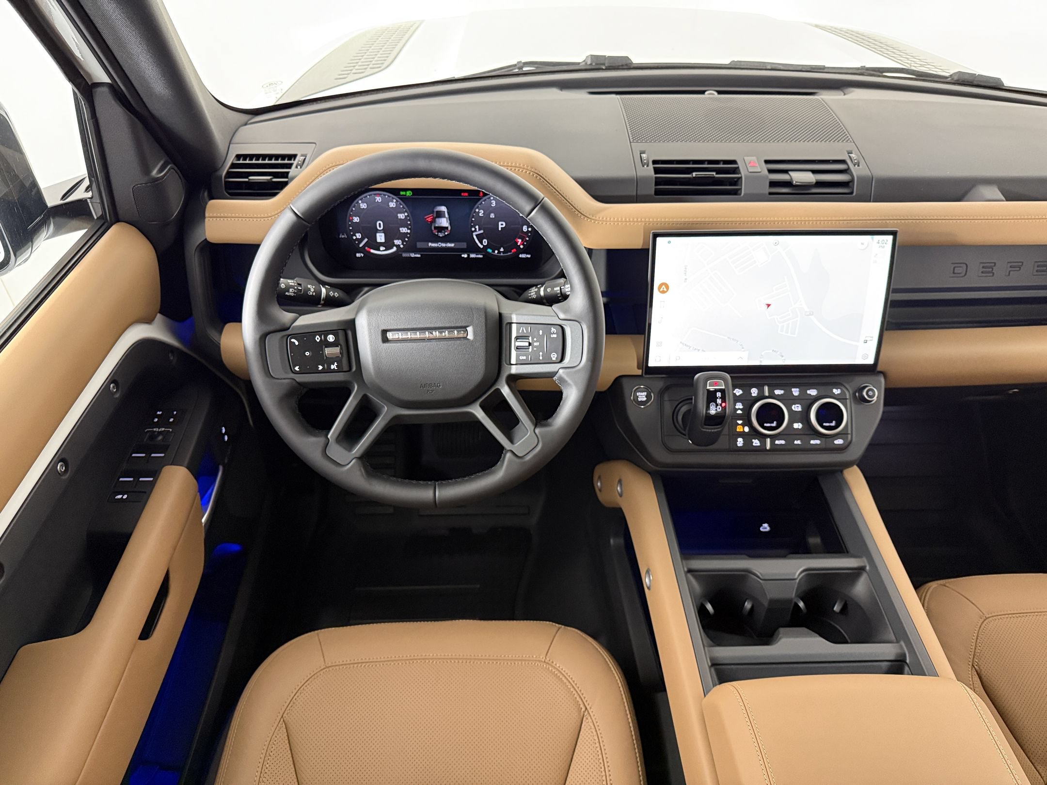Used 2025 Land Rover Defender 110 S AWD/4WD image 4