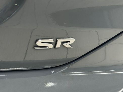 Used 2024 Nissan Kicks SR w/ SR Premium Package FWD image 33