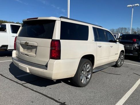 Used 2015 Chevrolet Suburban LTZ image 6