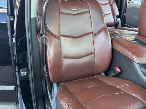 Used 2016 Cadillac Escalade ESV Premium image 13