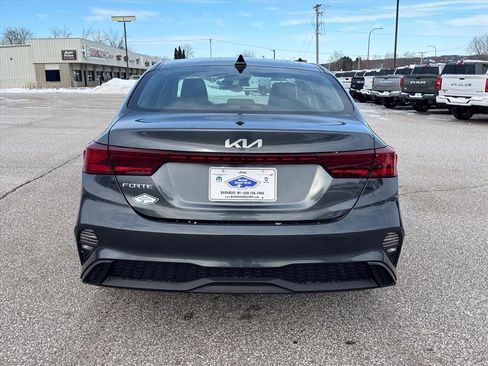 Used 2022 Kia Forte LXS image 6