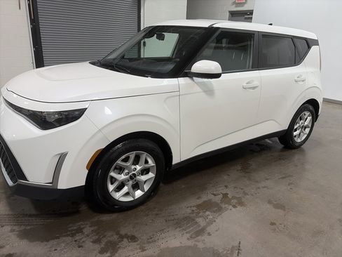 Used 2024 Kia Soul LX w/ Option Group 015 image 6
