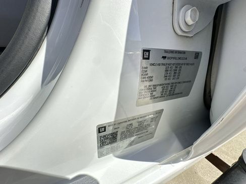 Used 2021 Chevrolet Silverado 1500 LT Trail Boss w/ Convenience Package II image 34