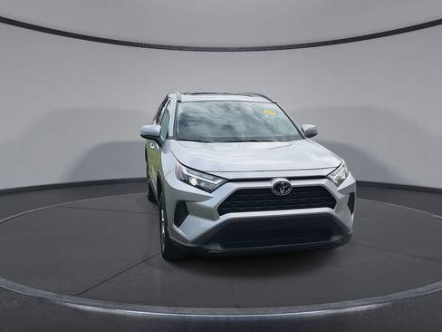 Certified 2023 Toyota RAV4 XLE w/ Convenience Package FWD image 3