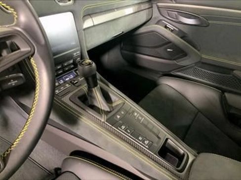 Certified 2024 Porsche 718 Cayman GT4 RS RWD image 15
