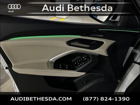 Certified 2025 Audi Q5 2.0T Premium Plus w/ Premium Plus image 14