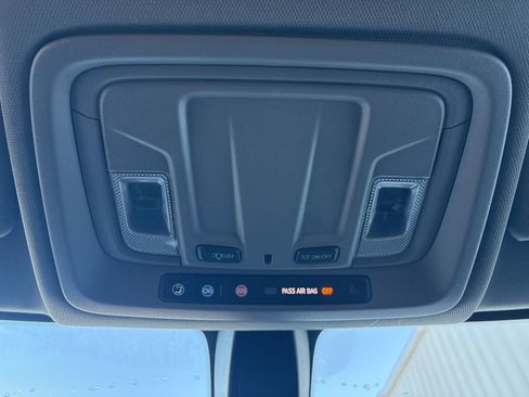 Used 2021 Chevrolet Silverado 1500 LT w/ Z71 Off-Road Package image 18