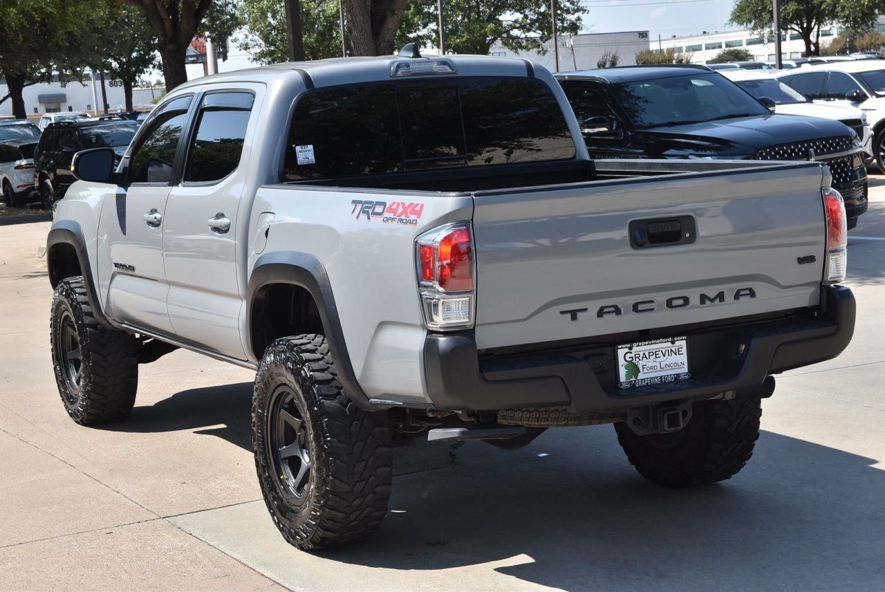 Used 2020 Toyota Tacoma TRD Off-Road AWD/4WD image 10