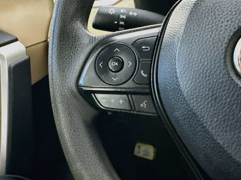 Used 2020 Toyota RAV4 LE w/ All Weather Liner Package FWD image 25
