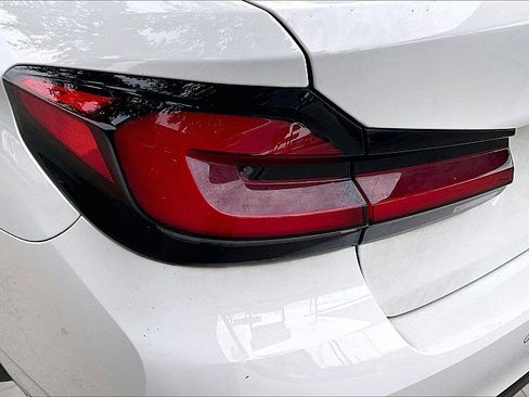 Used 2023 BMW 530i RWD image 26