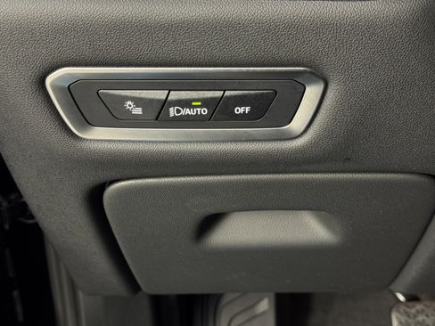 Used 2025 BMW X7 xDrive40i w/ Parking Assistance Package image 19