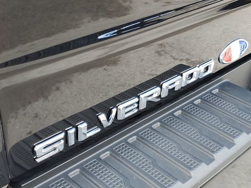 Used 2022 Chevrolet Silverado 1500 RST image 6