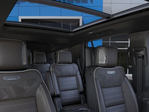 New 2026 GMC Yukon Denali Ultimate w/ LPO, Floor Liner Package AWD/4WD image 25