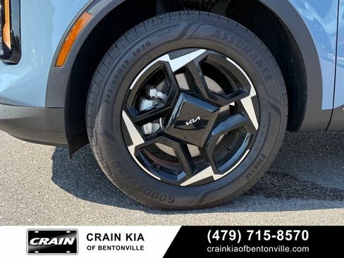 Certified 2026 Kia Sportage EX w/ EX Panoramic Sunroof Package AWD/4WD image 34