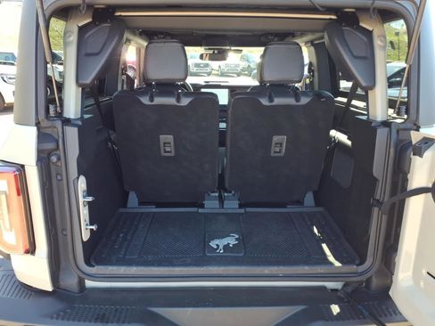 Used 2025 Ford Bronco Badlands w/ Sasquatch Package image 11