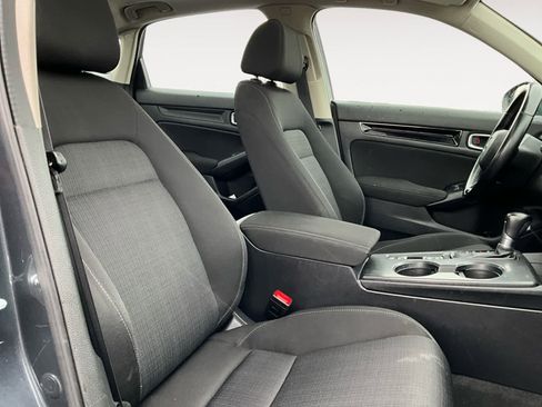 Used 2022 Honda Civic EX image 17