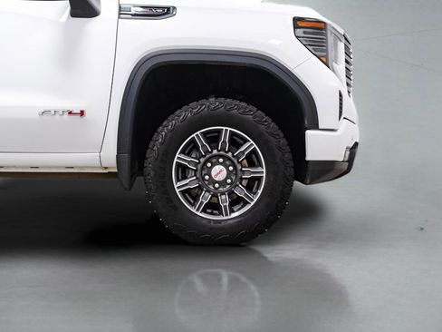 Used 2025 GMC Sierra 1500 AT4 AWD/4WD image 7