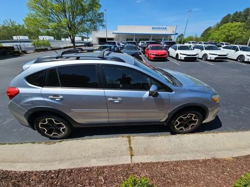 Used 2015 Subaru Crosstrek 2.0i Limited w/ Popular Package #2 image 9