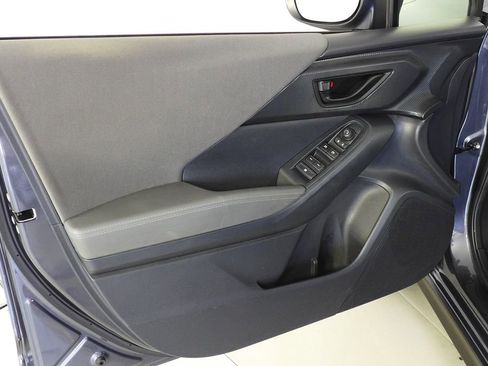 Used 2024 Subaru Crosstrek 2.0i Premium w/ Crosstrek Mirror Package AWD/4WD image 11
