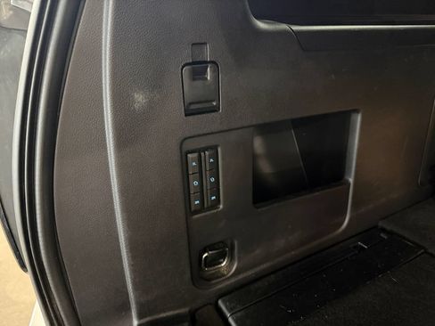 Used 2018 Ford Expedition Max Platinum AWD/4WD image 31