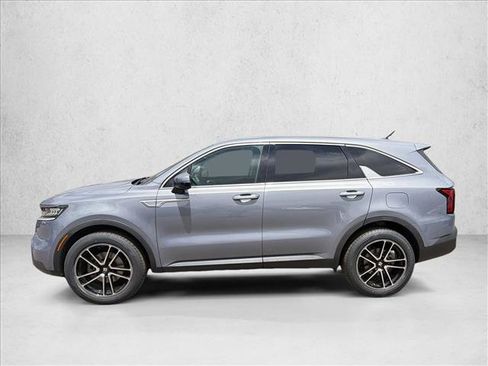 Used 2022 Kia Sorento LX AWD/4WD image 3