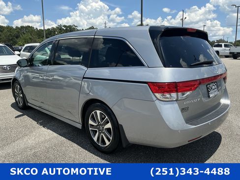 Used 2016 Honda Odyssey Touring image 3