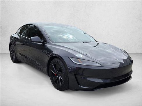 Used 2024 Tesla Model 3 Performance image 3