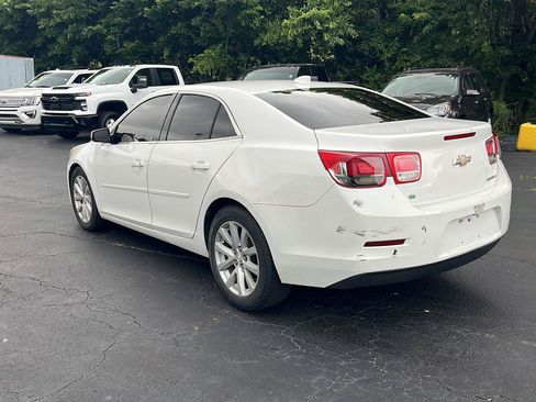 Used 2015 Chevrolet Malibu LT FWD image 3