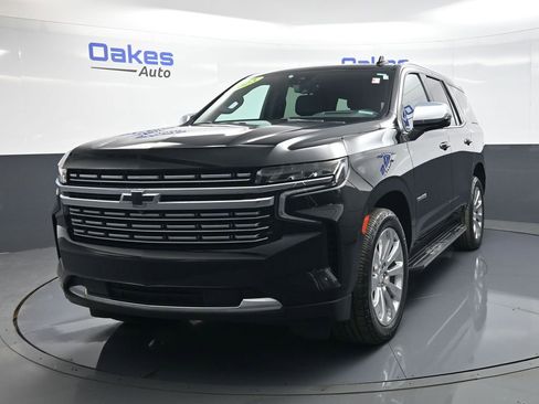 Used 2023 Chevrolet Tahoe Premier AWD/4WD image 4
