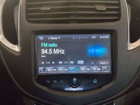 Used 2016 Chevrolet Trax LTZ FWD image 25