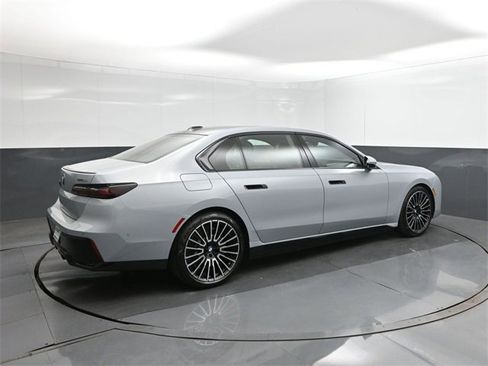 New 2026 BMW i7 eDrive50 w/ M Sport Package image 15