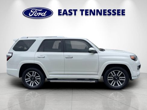 Used 2023 Toyota 4Runner Limited AWD/4WD image 2