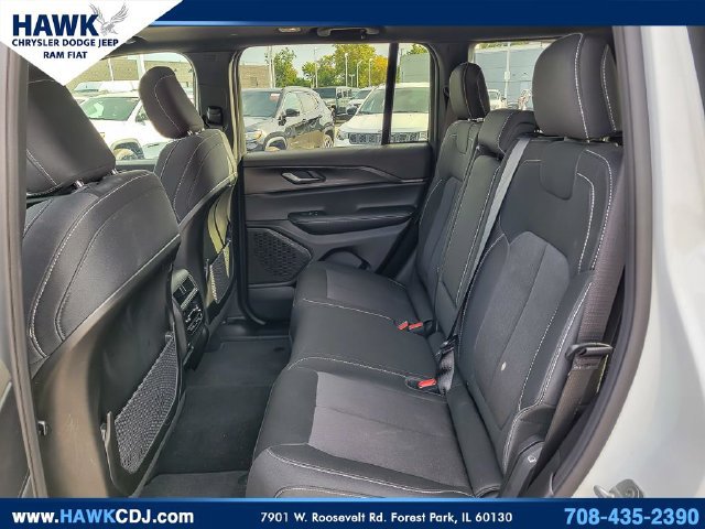 Certified 2025 Jeep Grand Cherokee Laredo X w/ Luxury Tech Group I AWD/4WD image 11