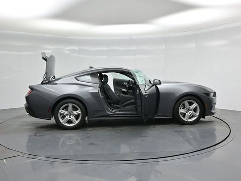 New 2026 Ford Mustang Coupe image 4