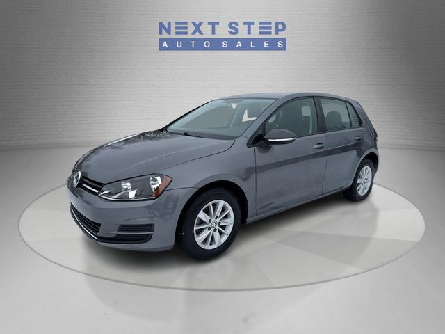 Used 2017 Volkswagen Golf S FWD image 3