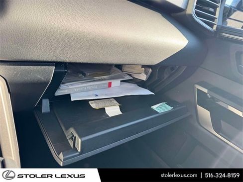 Used 2024 Toyota Tundra Limited image 40