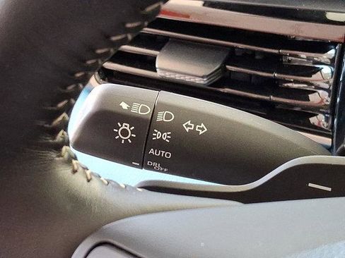 Certified 2025 Toyota Camry SE image 23