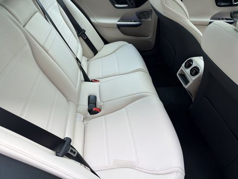 Used 2026 Mercedes-Benz C 300 Sedan image 30