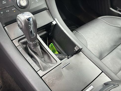 Used 2015 Ford Taurus SEL w/ Equipment Group 201A image 21