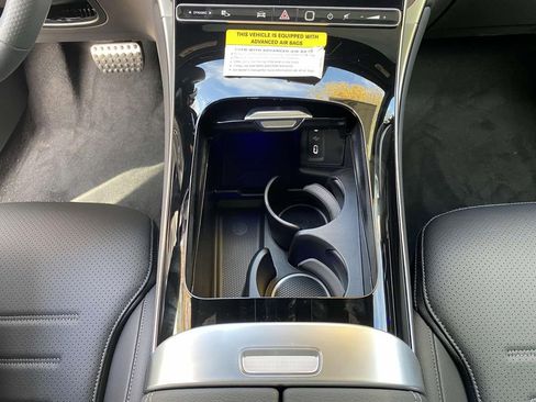 Certified 2025 Mercedes-Benz GLC 300 4MATIC image 38