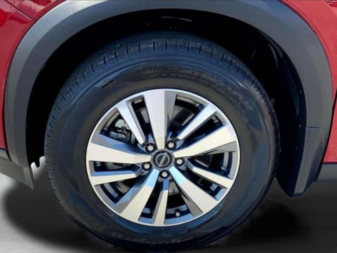 Used 2023 Nissan Pathfinder SL image 32