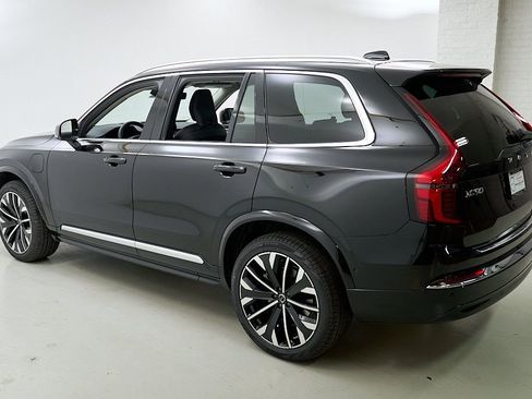 New 2026 Volvo XC90 T8 Ultra w/ Protection Package AWD/4WD image 7
