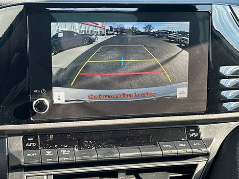 Certified 2025 Toyota Camry LE image 21